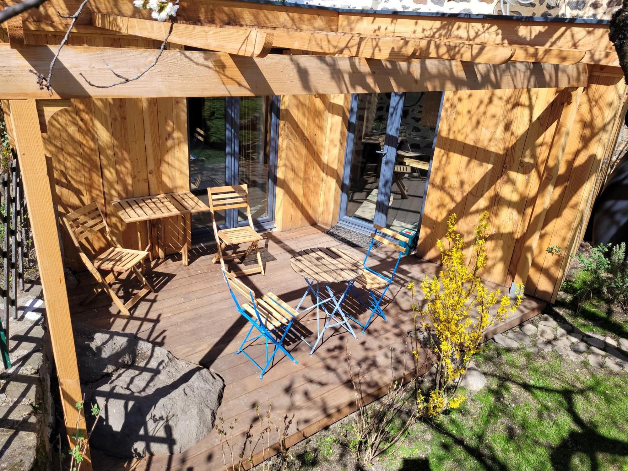 La Maisonnette Sous Le Cerisier Chalet