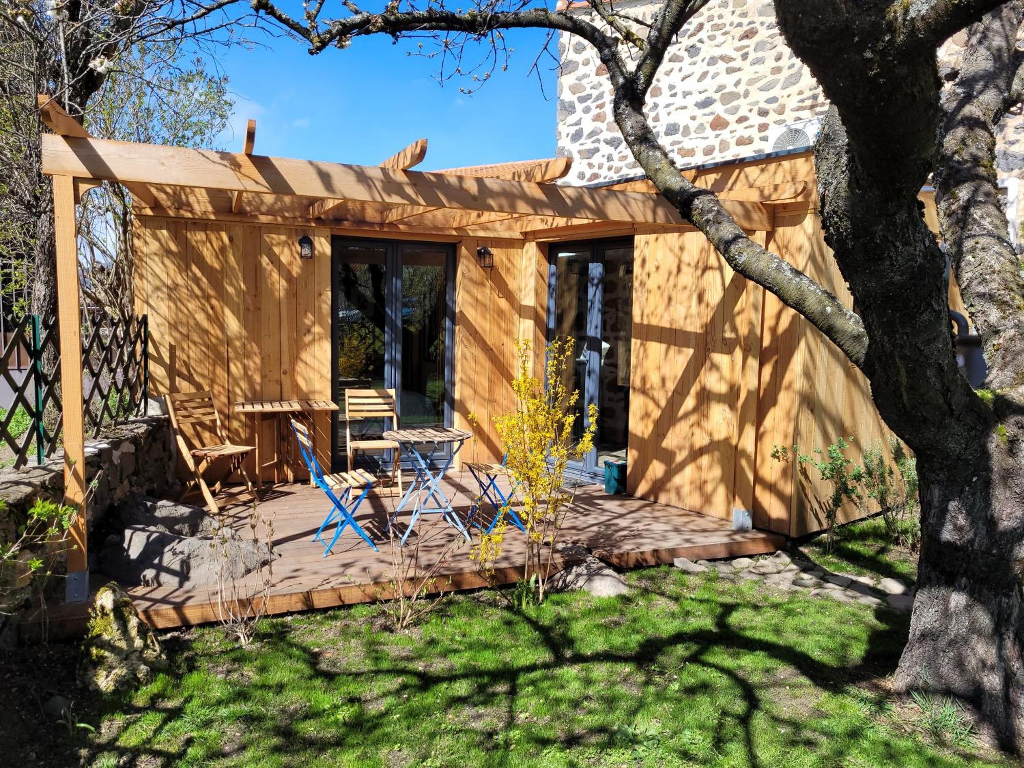 La Maisonnette Sous Le Cerisier *