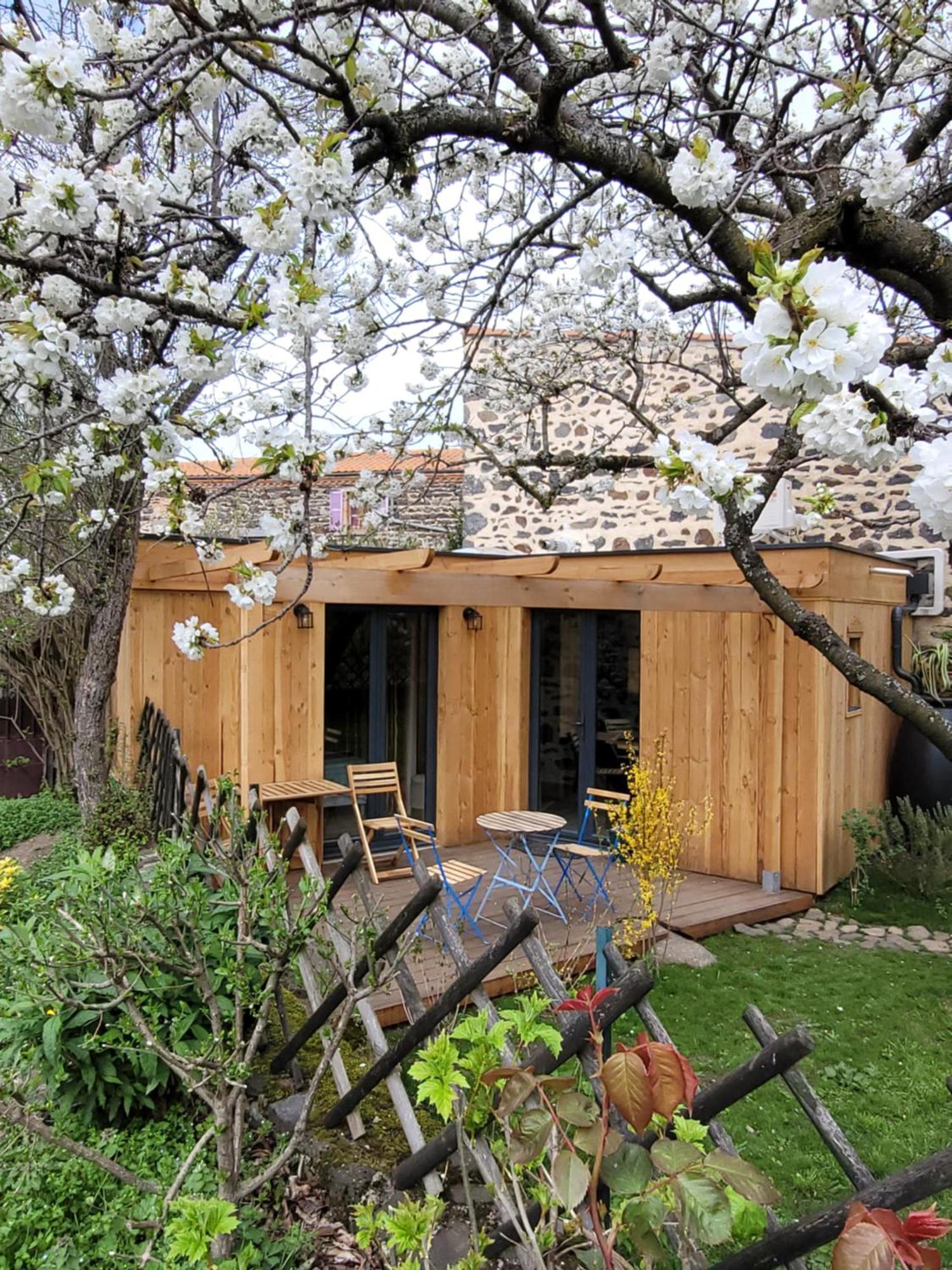 La Maisonnette Sous Le Cerisier * Bergonne